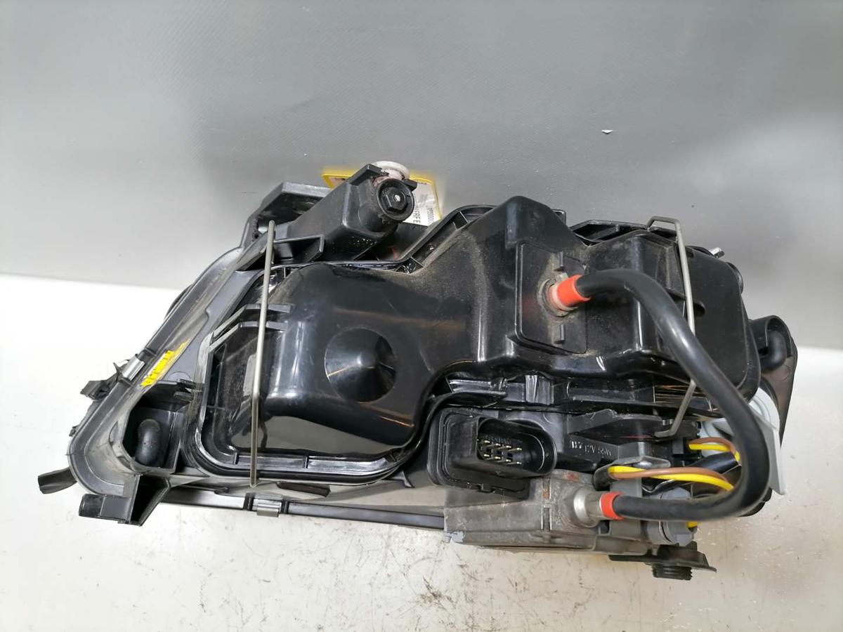 Audi A6 4B Xenonscheinwerfer vorn rechts Zubehör DEPO Bj.2004